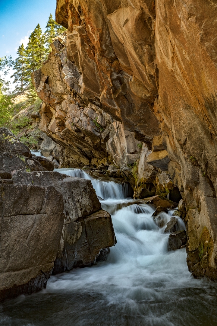 Waterfall-Cement-Creek-3703_usyvlj-1.jpg